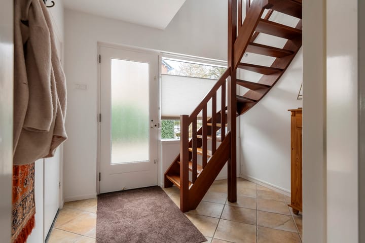 Foto 17 van Middelweg 12