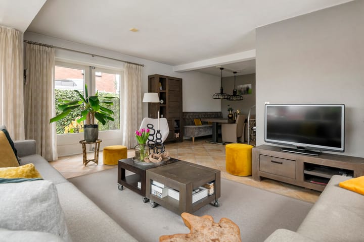 Foto 11 van Middelweg 12