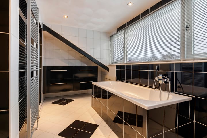 Foto 24 van Middelweg 12