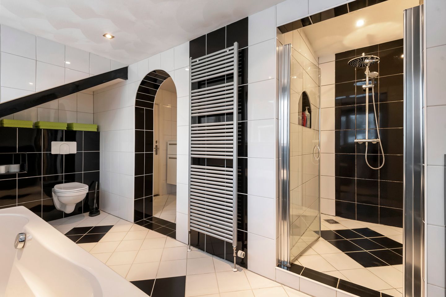 Foto 25 van Middelweg 12