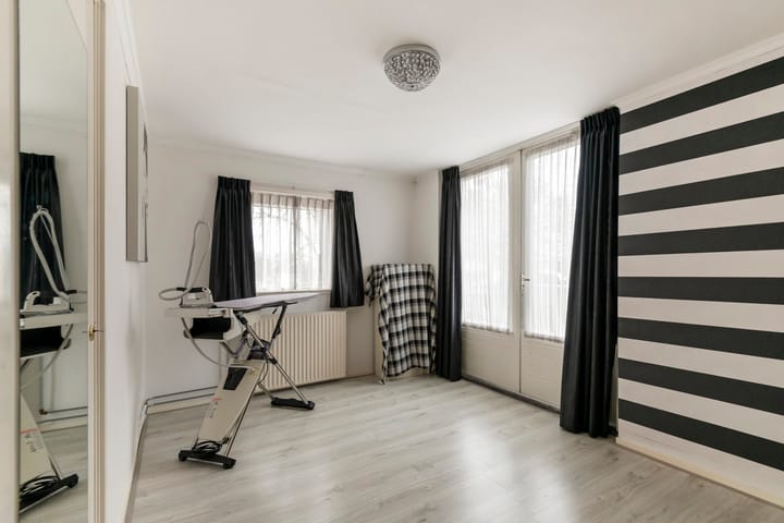 Foto 26 van Middelweg 12