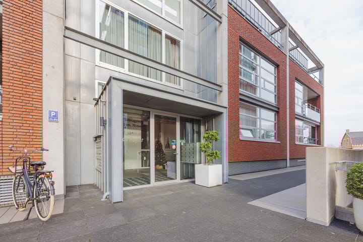 Foto 6 van Tolbrugplein 8