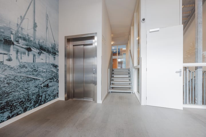 Foto 16 van Tolbrugplein 8