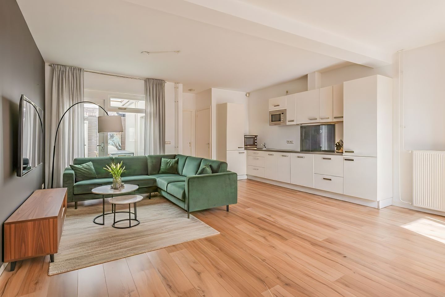 Foto 5 van Koningshof 1-A