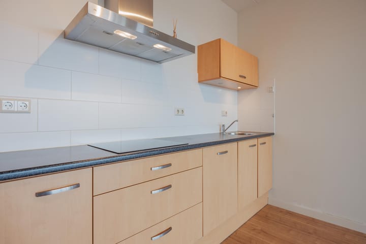 Foto 25 van Tolbrugplein 8