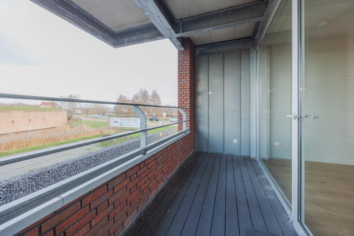 Foto 37 van Tolbrugplein 8