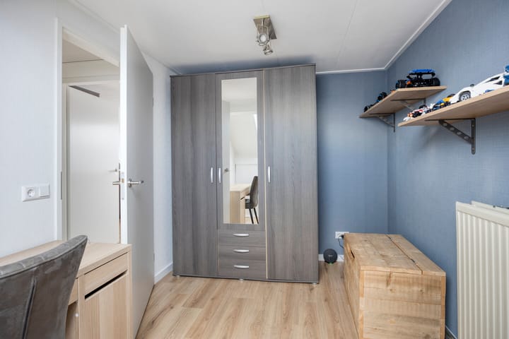 Foto 40 van Smaragd 7