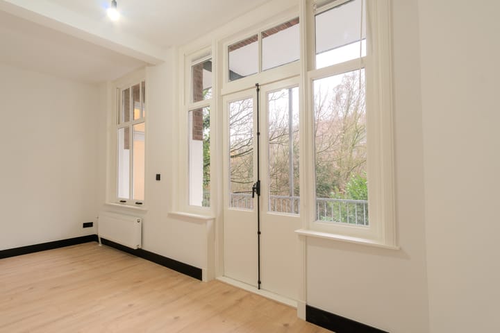 Photo 20 of Admiraal De Ruijterweg 55-1