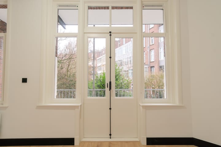 Photo 21 of Admiraal De Ruijterweg 55-1