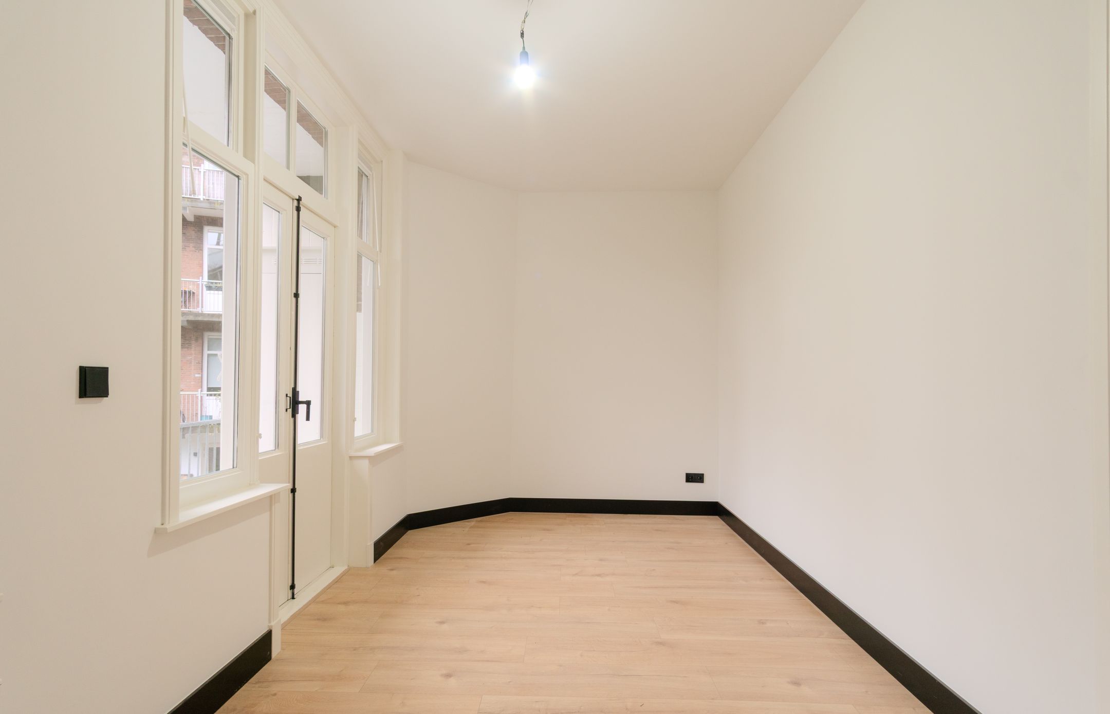 Foto 24 van Admiraal De Ruijterweg 55-1