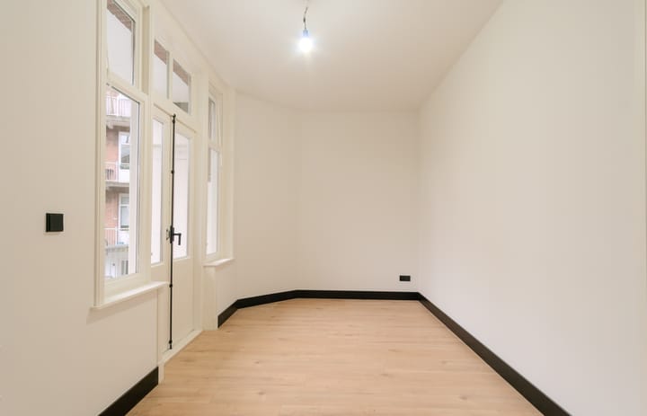 Photo 24 of Admiraal De Ruijterweg 55-1