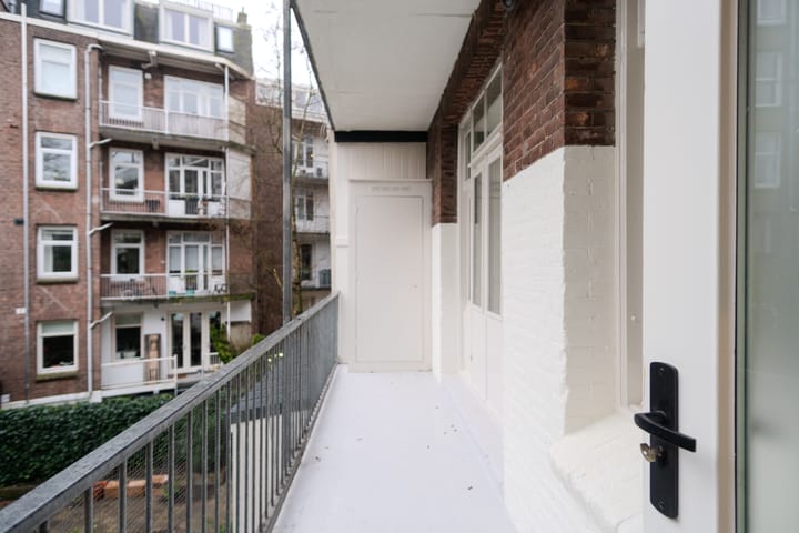 Photo 26 of Admiraal De Ruijterweg 55-1