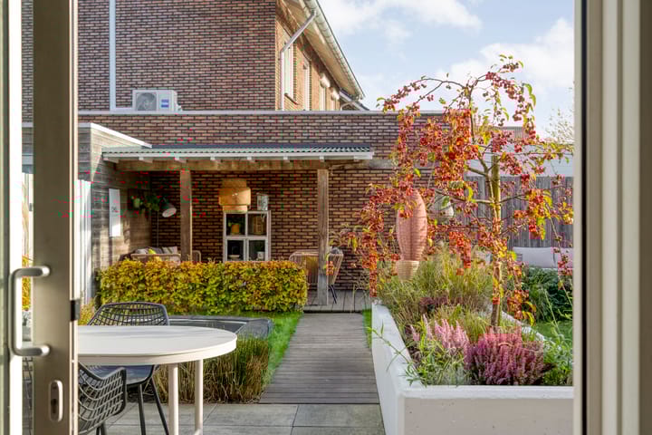 Foto 39 van Melenhorststraat 7