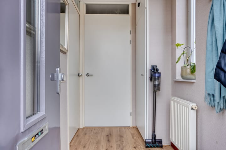 Foto 7 van Zwanebloem 1