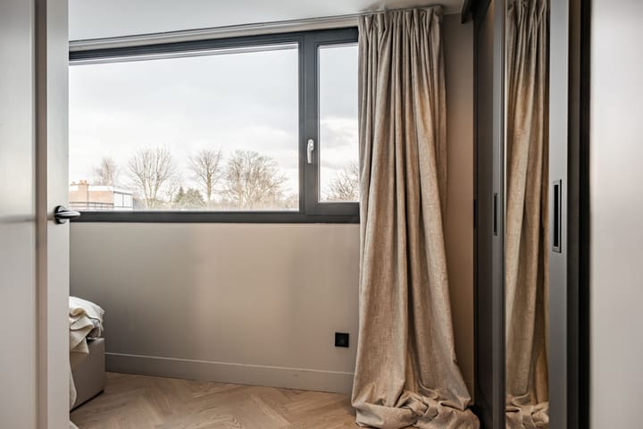 Photo 24 of Bloemendaalsestraatweg 66-A