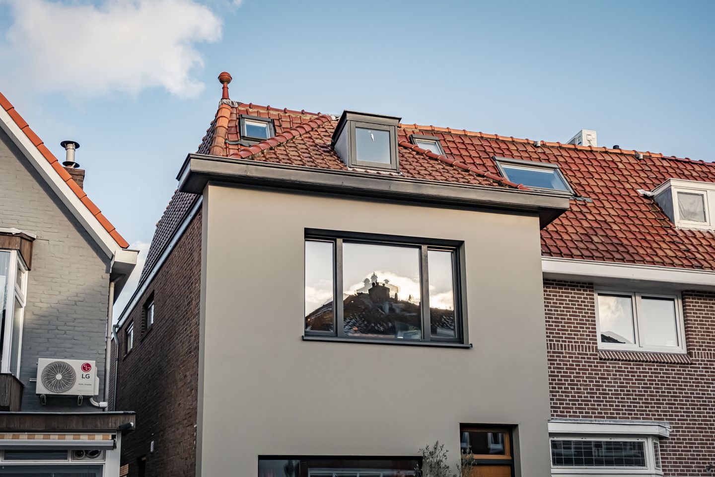 Photo 35 of Bloemendaalsestraatweg 66-A