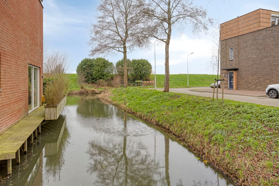 Photo 47 of Lekstraat 14