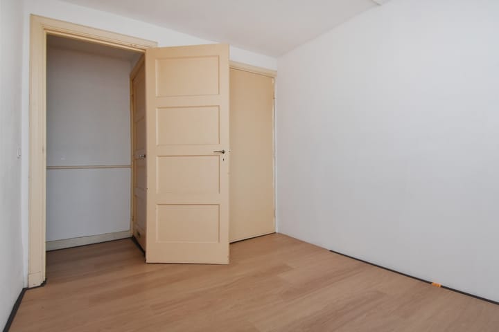 Photo 22 of Rhenenstraat 83