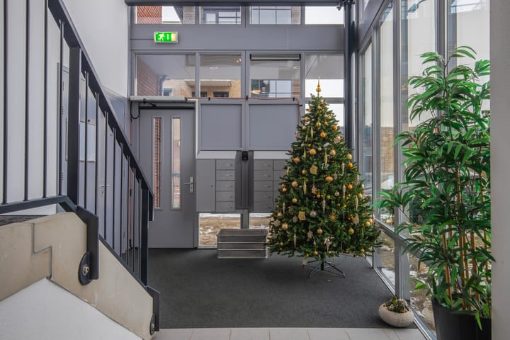 Foto 11 van Dorpsplein 138