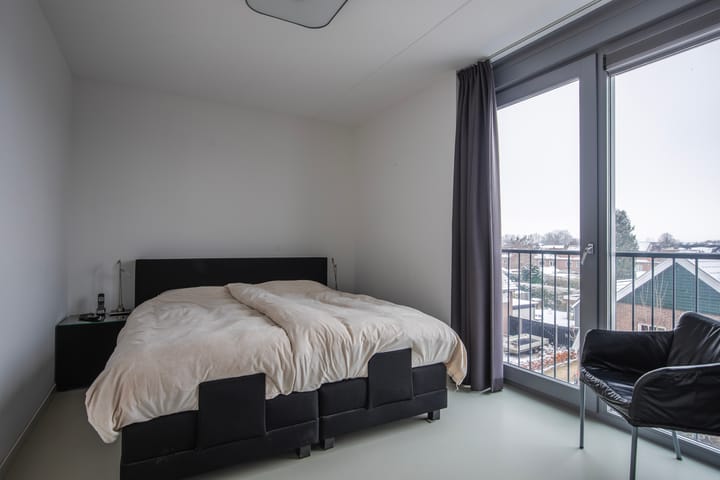 Foto 30 van Dorpsplein 138