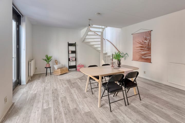 Foto 2 van Voltastraat 102