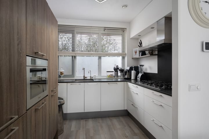 Photo 9 of Mees Toxopeüsstraat 11