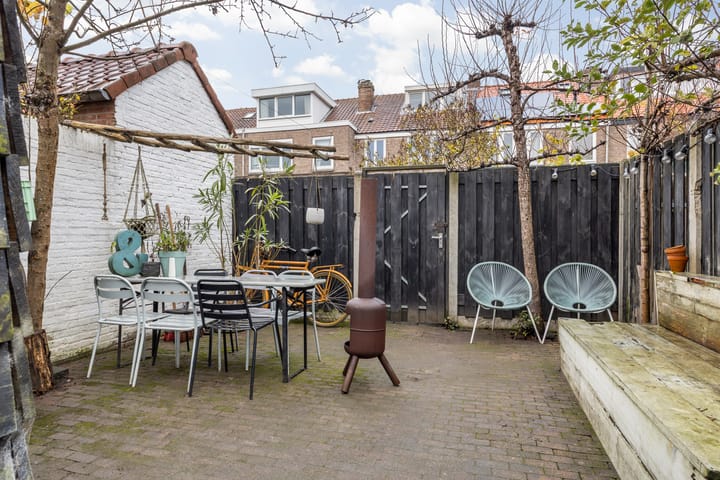 Photo 26 of Merelstraat 17