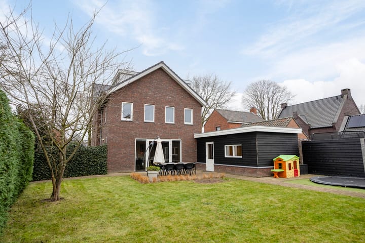 Foto 40 van Heuvelstraat 11