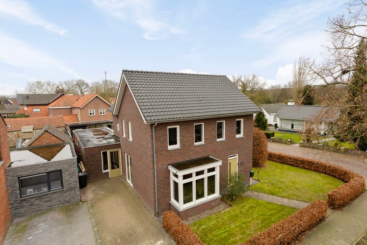 Foto 49 van Heuvelstraat 11