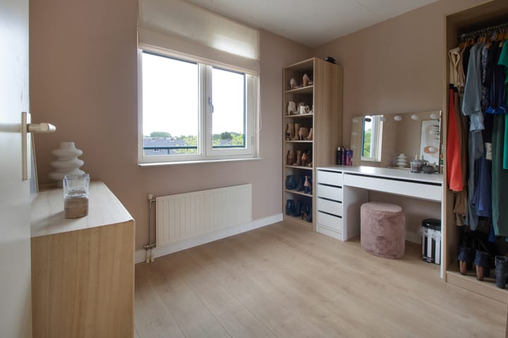 Foto 25 van Generaal Maczekstraat 96-D3