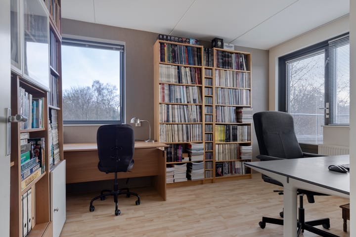 Foto 26 van Van Ostadestraat 64