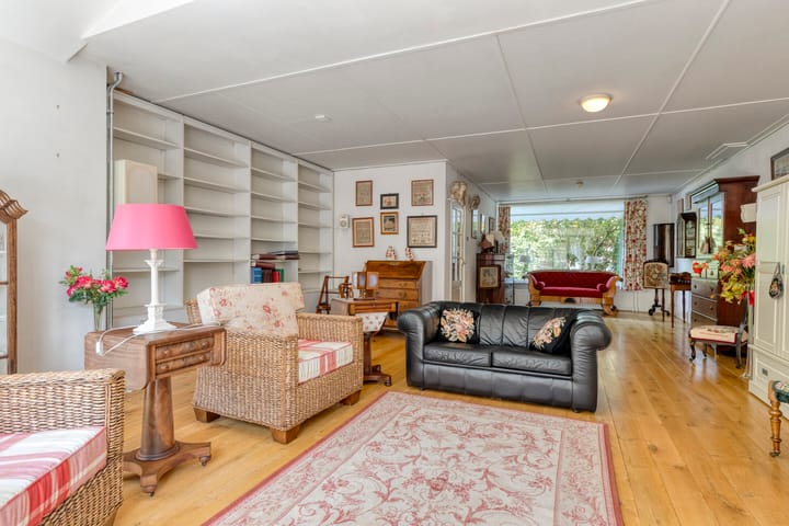 Foto 6 van Lessestraat 1