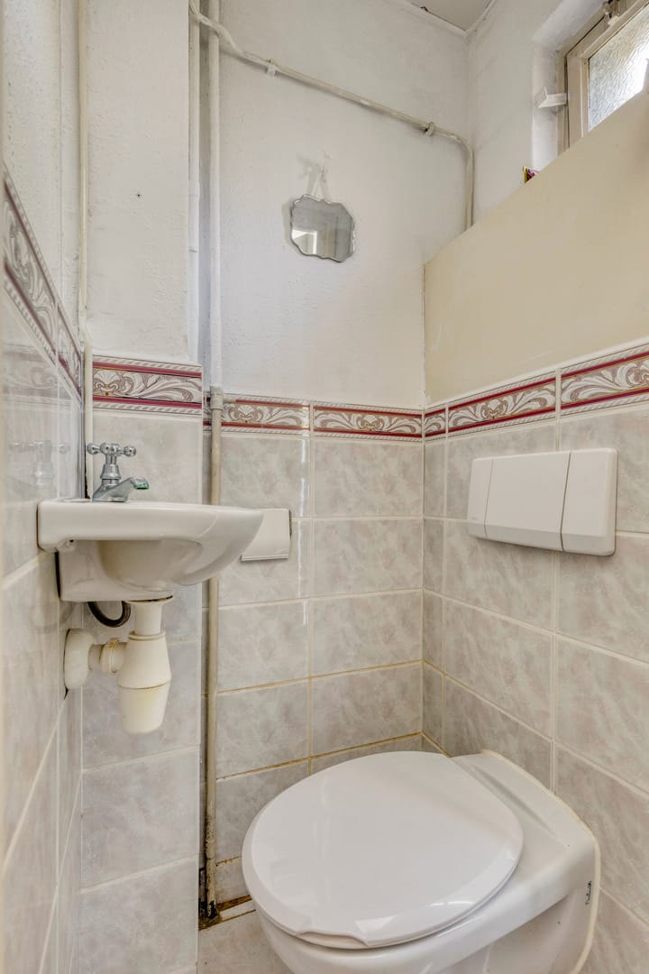 Foto 15 van Lessestraat 1