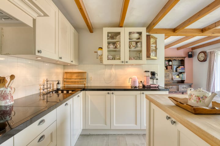 Foto 20 van Lessestraat 1