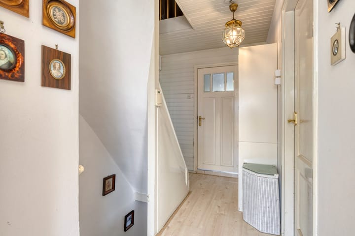 Foto 25 van Lessestraat 1