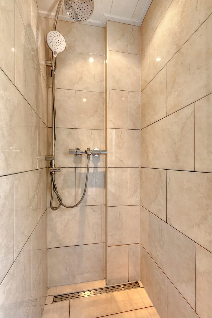 Foto 29 van Lessestraat 1