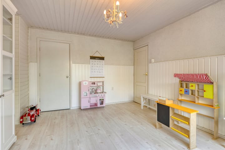 Foto 31 van Lessestraat 1