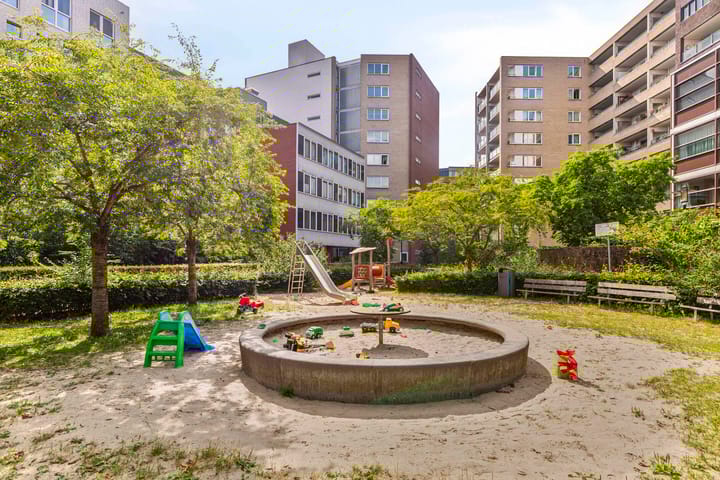 Foto 34 van Tosaristraat 25