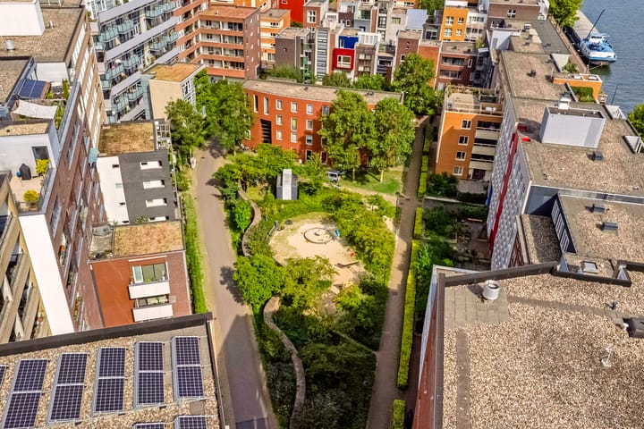 Foto 38 van Tosaristraat 25