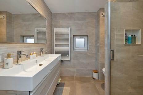 Hanebalk 5 tertiary image