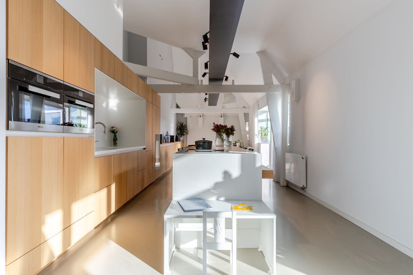 Photo 14 of Breitnerstraat 90-E