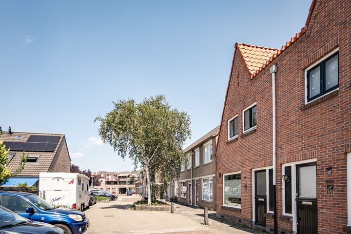 Foto 27 van Jan van den Bergstraat 15