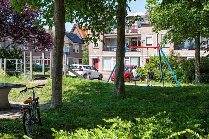 Foto 29 van Jan van den Bergstraat 15