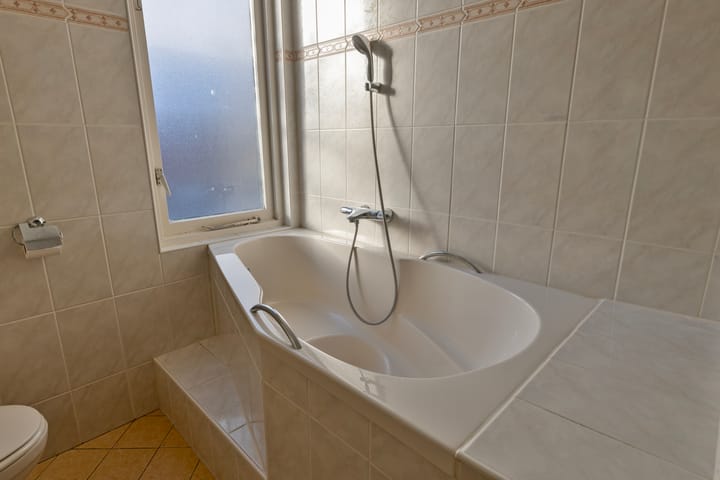 Foto 19 van Veenweidestraat 31