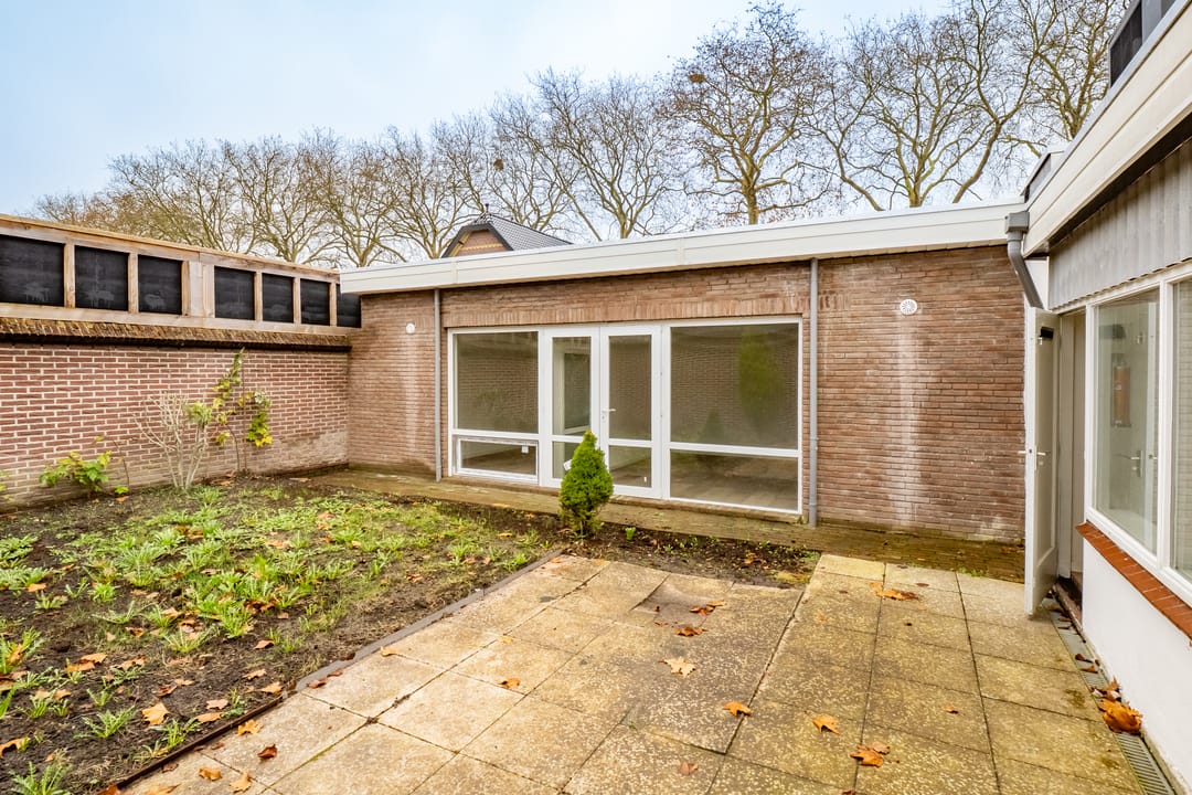 Photo 13 of Koninginnenlaan 8