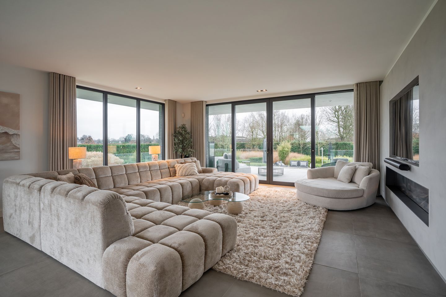 034.jpg?options=width=1440