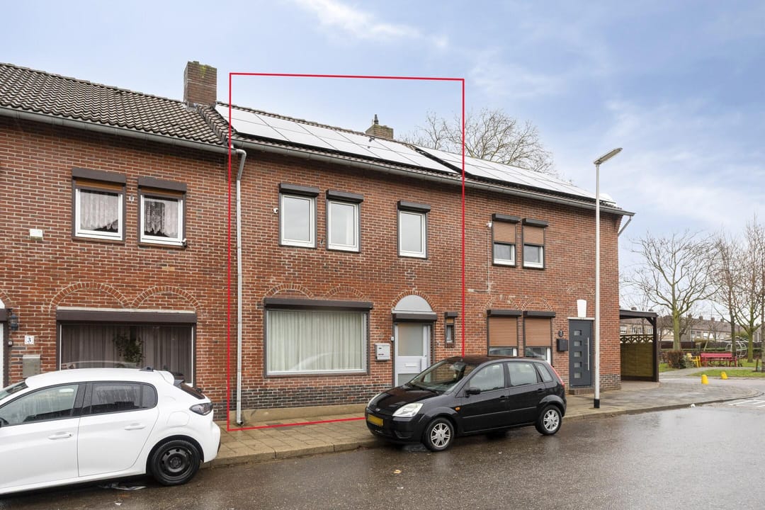 Photo 1 of Aalbersestraat 5