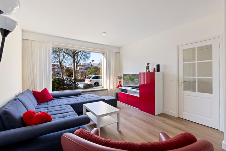 Photo 5 of Charlotte de Bourbonstraat 9