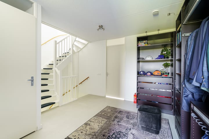 Photo 26 of Pieter van Musschenbroekstraat 221