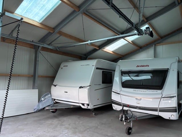 View photo 2 of Vijfhuizerdijk 187